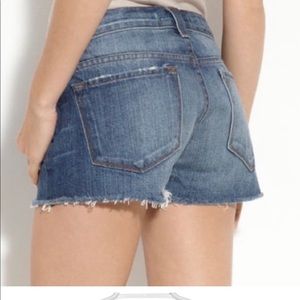J. BRAND WOMEN’S MID-RISE CUT OFF DENIM JEAN SHORTS 24 ☀️